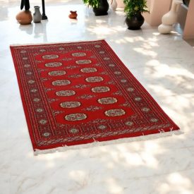 Pakistanska preproga bordo Bukhara 94x161 Ročno vozlana orientalska preproga