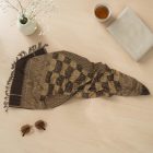 Eleganten moški in ženski šal 215x105 sivo-črn z avtentičnim vzorcem