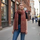 Šal rdeč 215x105 velik ženska ruta iz bombaža