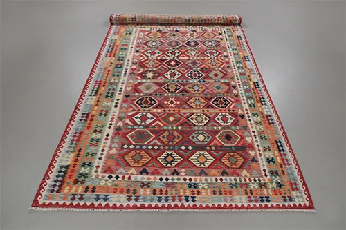 Izvor in izdelava Kilim preprog